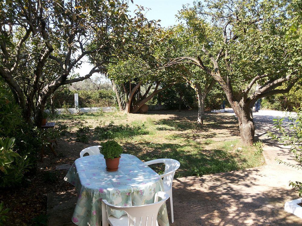 Rastoni Guest House Skopelos ภายนอก รูปภาพ