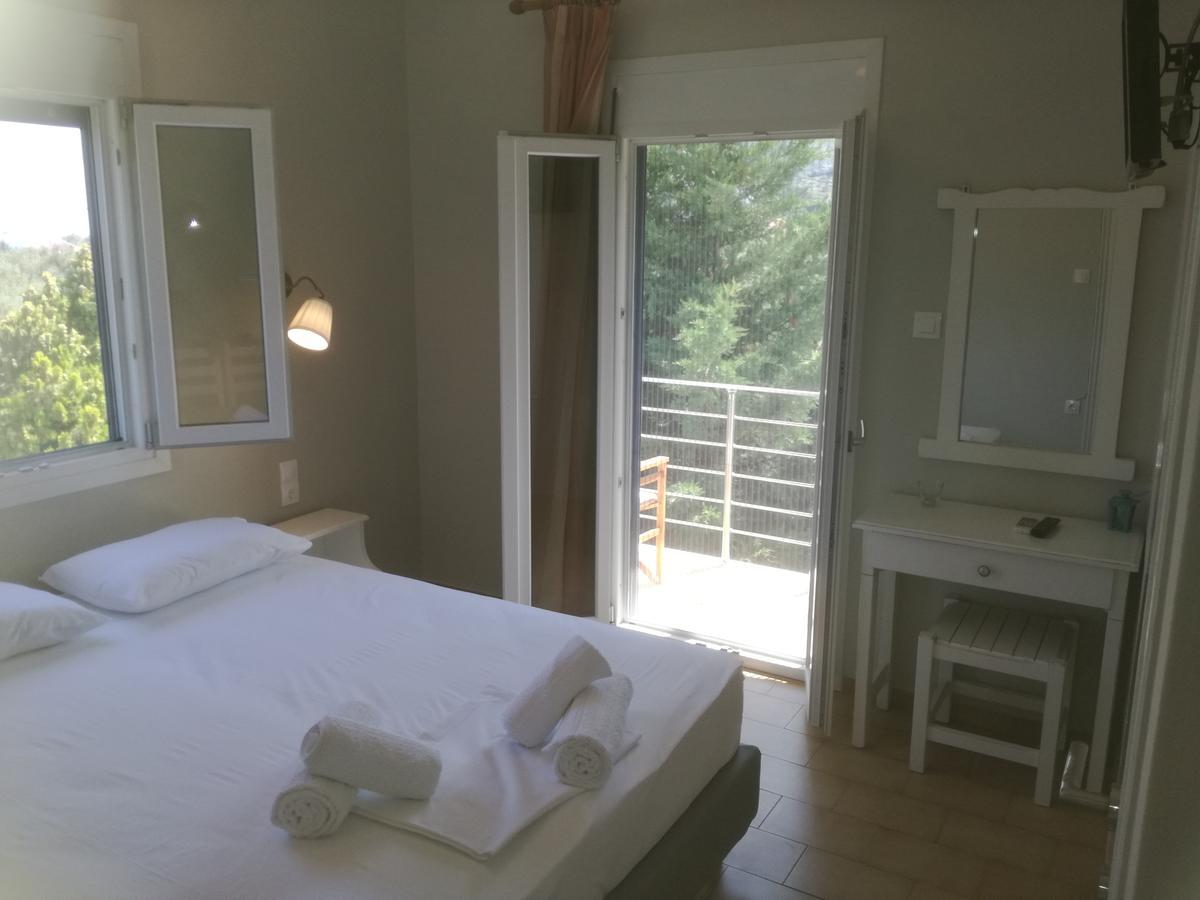 Rastoni Guest House Skopelos ภายนอก รูปภาพ