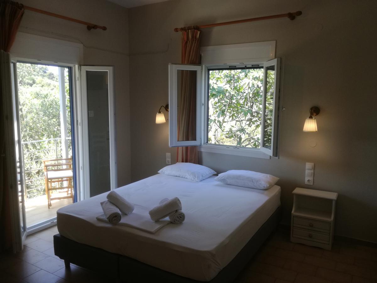 Rastoni Guest House Skopelos ภายนอก รูปภาพ