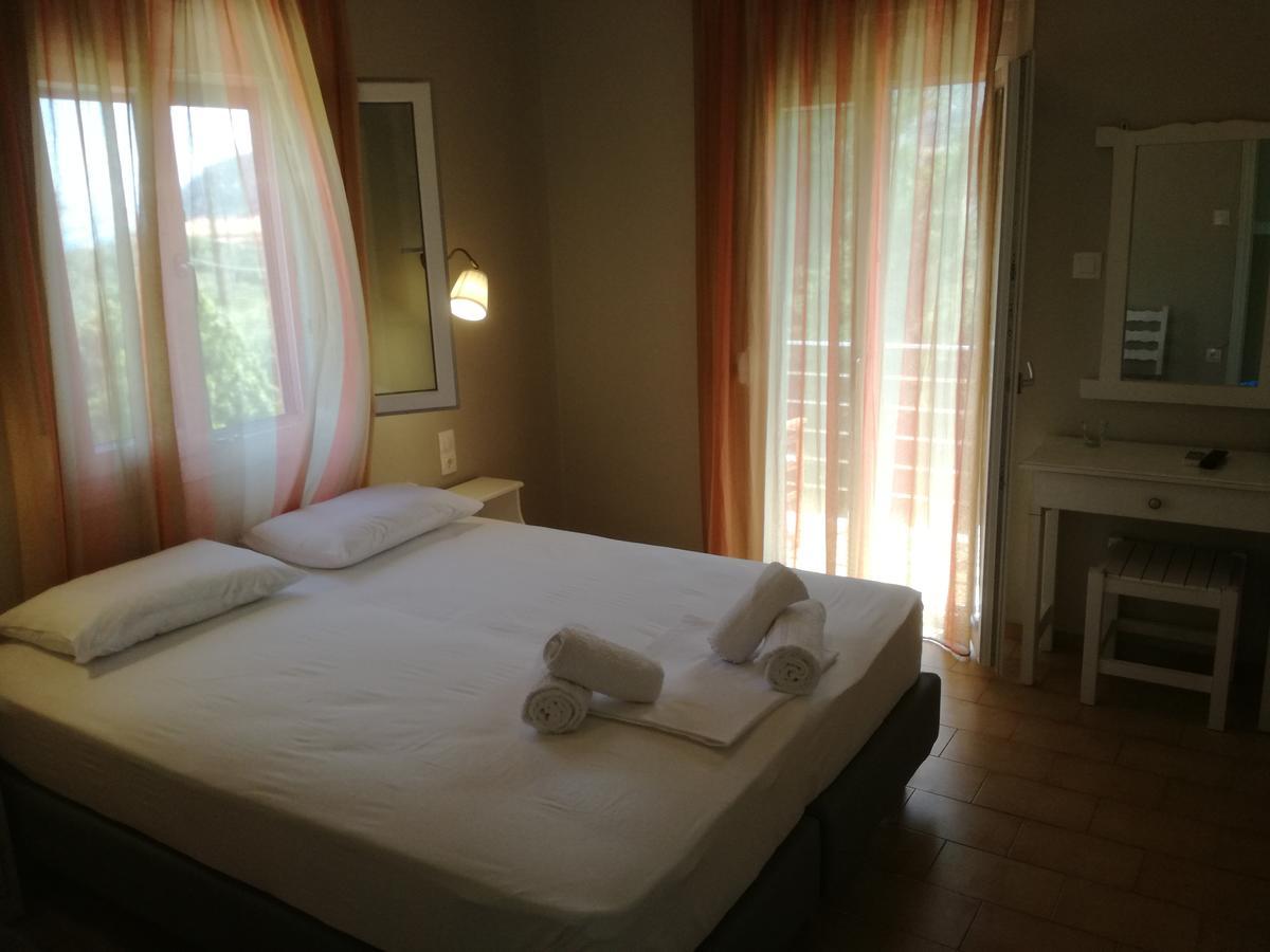 Rastoni Guest House Skopelos ภายนอก รูปภาพ
